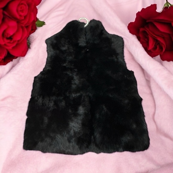 Lauren Ralph  Lauren Shearling Vest
Lauren Black size M NWT - Picture 9 of 13
